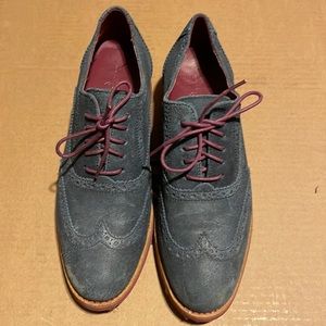 Women’s Cole Haan size 7 blue shoes with purple bottoms and laces